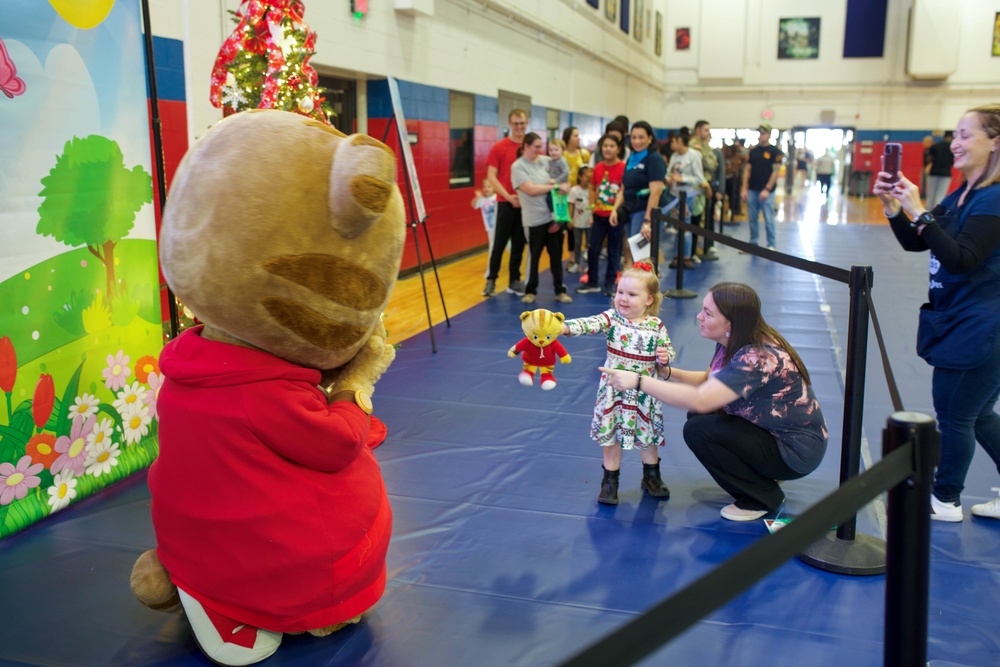 Daniel Tiger, nonprofit delight Fort Cavazos children with fun, gift cards