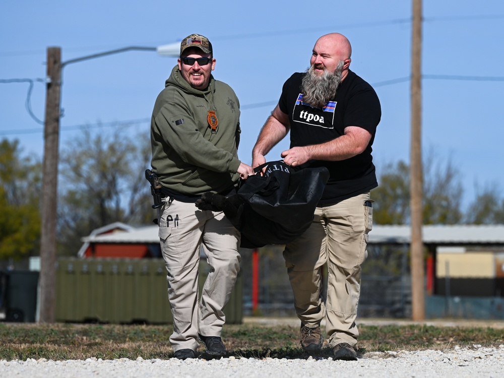 Dyess AFB hosts joint K-9 medical training