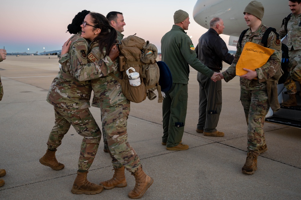 Airmen Return from a Six-Week Deployment