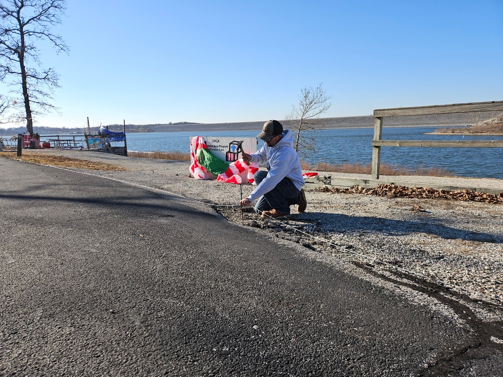 Light Up the Lake: How local business leaders turned a tiny section of Pomme de Terre Lake into a winter wonderland