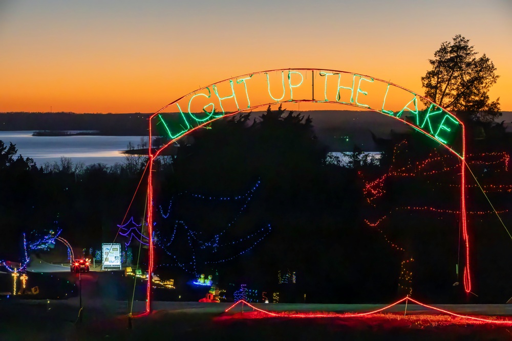 Light Up the Lake: How local business leaders turned a tiny section of Pomme de Terre Lake into a winter wonderland