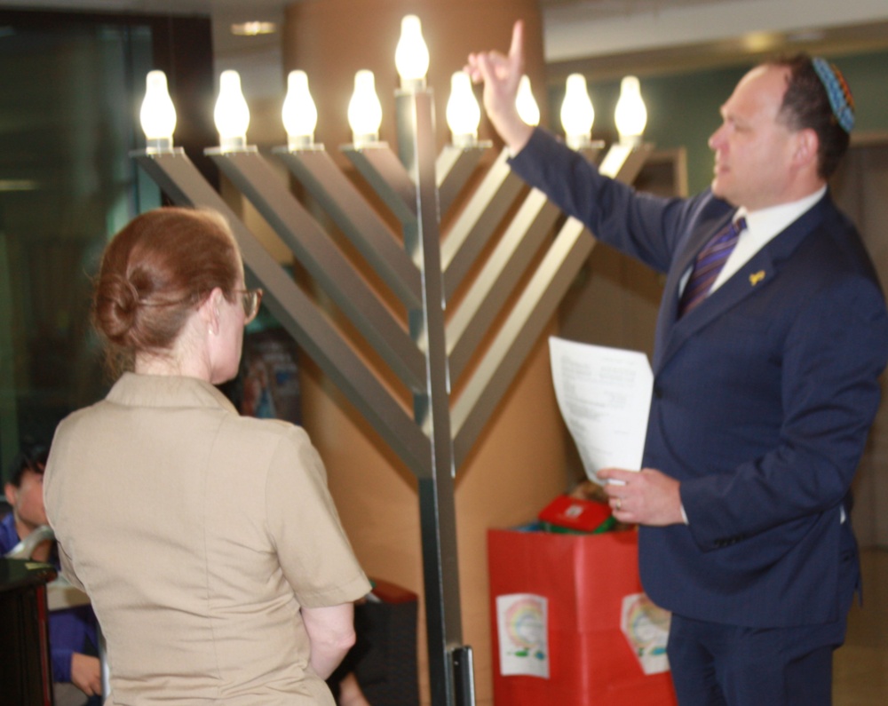 Walter Reed hosts Hanukkah educational program