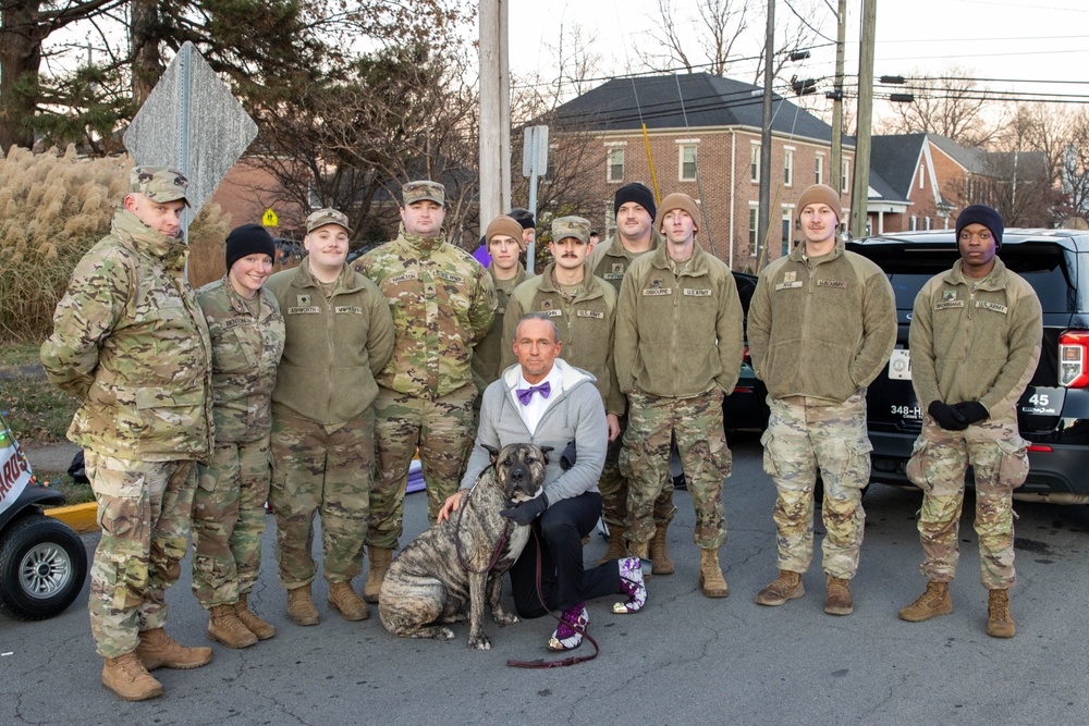 Kentucky National Guard supports Bardstown Christmas Parade, strengthens community bonds 