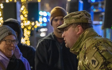 Kentucky National Guard supports Bardstown Christmas Parade, strengthens community bonds 