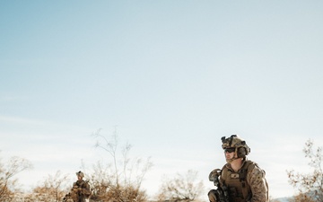 V2/7 Marines conduct squad raids during regimental squad competition