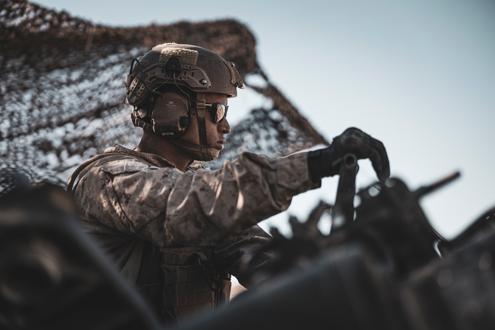 2/11 Marines fire M777 Howitzers during SLTE 0-25