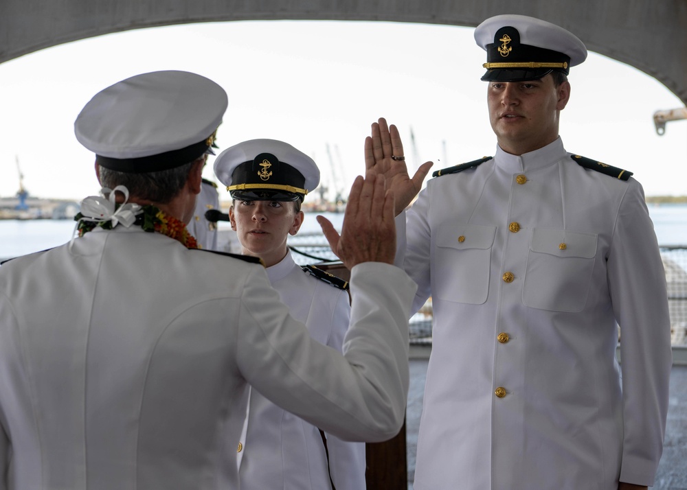 Univeristy of Hawaii at Manoa Navy ROTC Commissioning Ceremony