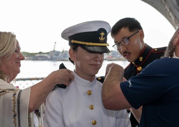 University of Hawaii at Manoa Navy ROTC Commissioning Ceremony