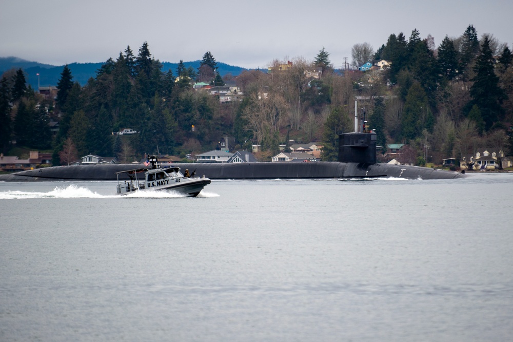 USS Ohio (SSGN 726) Transits the Puget Sound