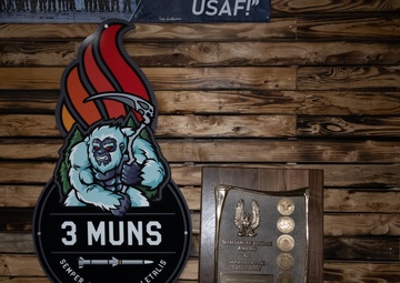 3rd Wing command teams recognizes 3 MUNS for achievements