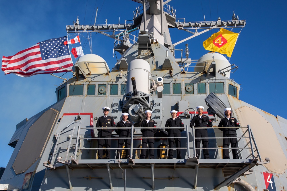 USS Cole Returns to Home Port