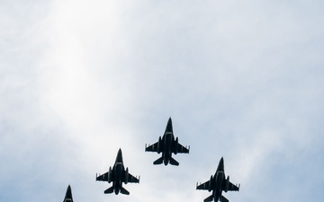 OKANG F-16 Viper Football Flyover