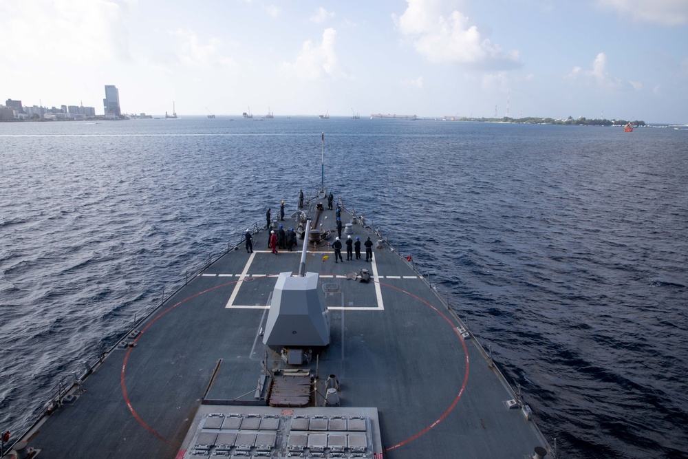 USS Stockdale visits Maldives