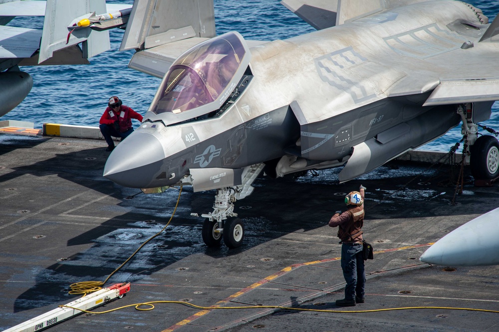 USS Carl Vinson (CVN 70) Conducts Routine Operations in the Sulu Sea