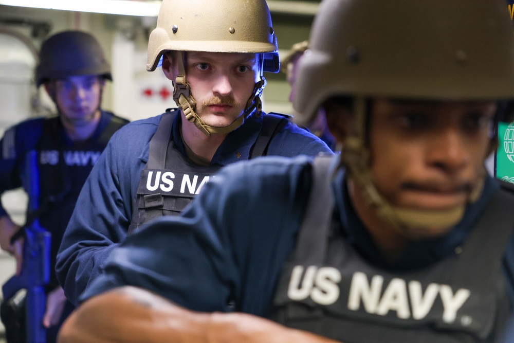 SRF-B Breech and Entry Training Aboard USS The Sullivans