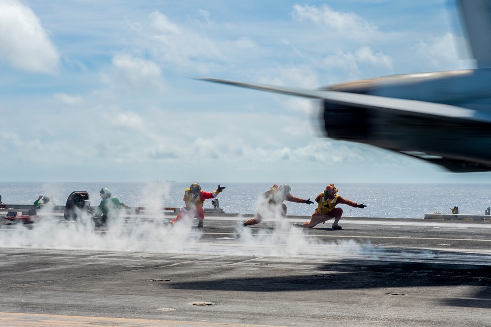 USS Carl Vinson (CVN 70) Conducts Routine Flight Operations in the South China Sea