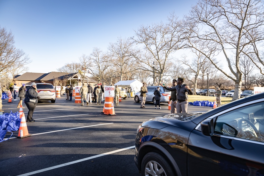 National Guard Recruiters Save Essex County Food Drive