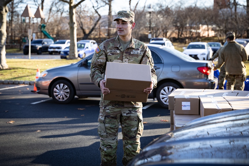 National Guard Recruiters Save Essex County Food Drive