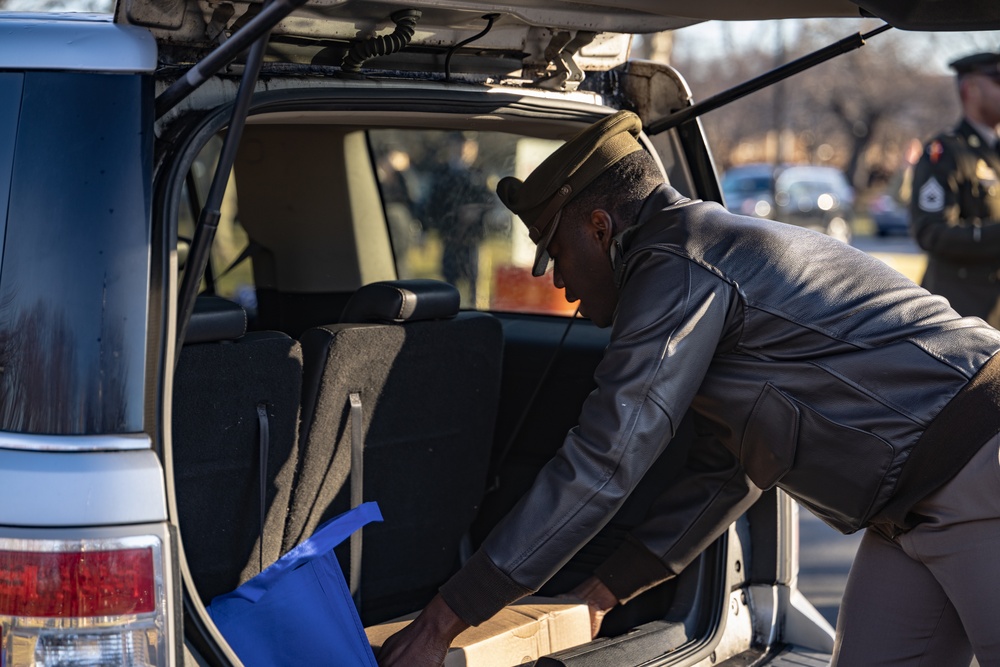 National Guard Recruiters Save Essex County Food Drive