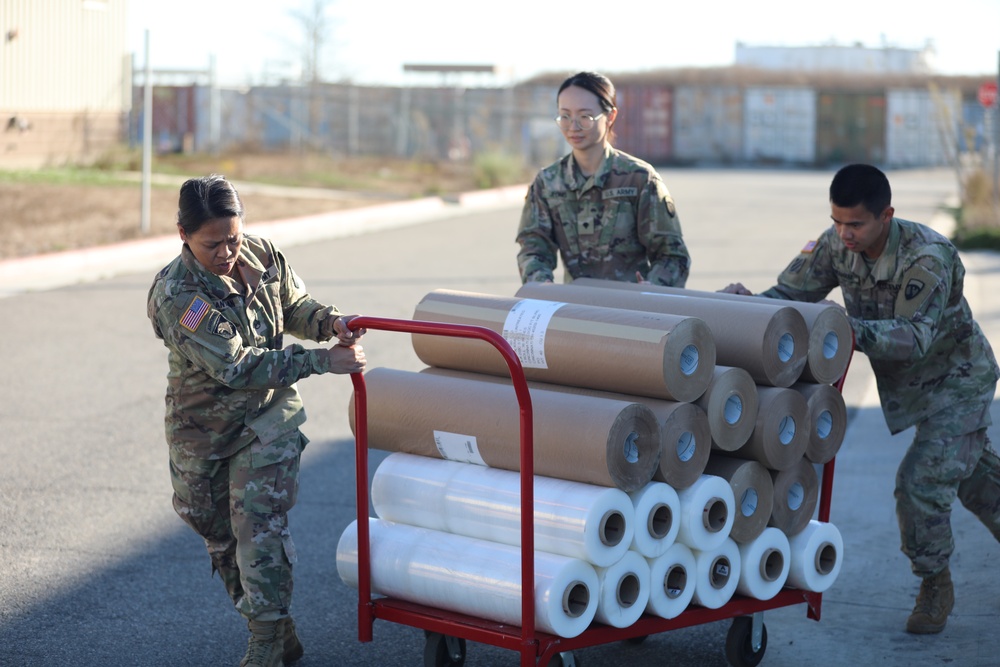 A Holiday Homecoming: 387th Quartermaster Company Relocates to Joint Base Los Alamitos