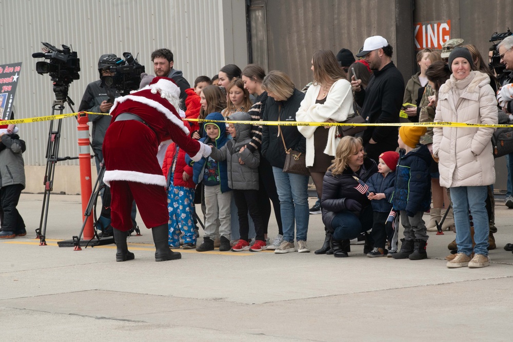 204th Maneuver Enhancement Brigade Returns Christmas Eve from deployment to the Horn of Africa