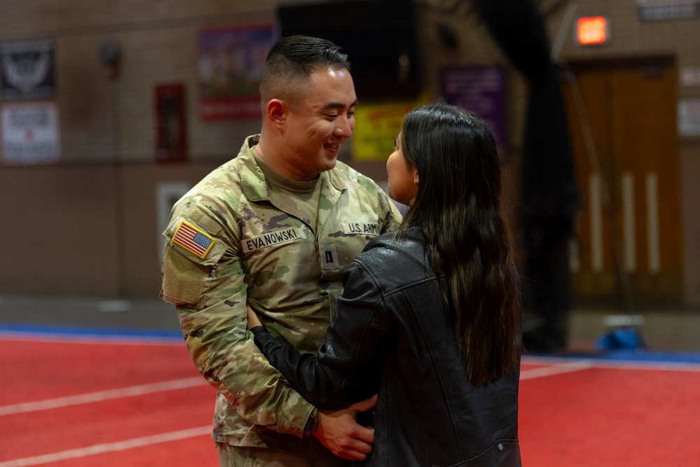 508th Military Police Company Returns home from deployment to southwest