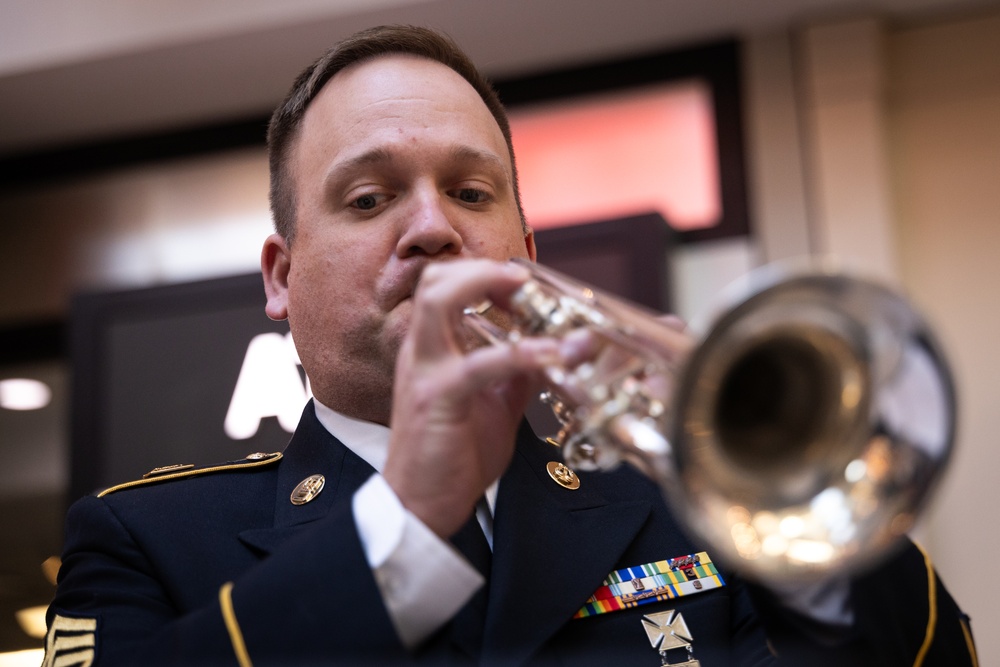 63rd Army Band performs at Bridgewater mall