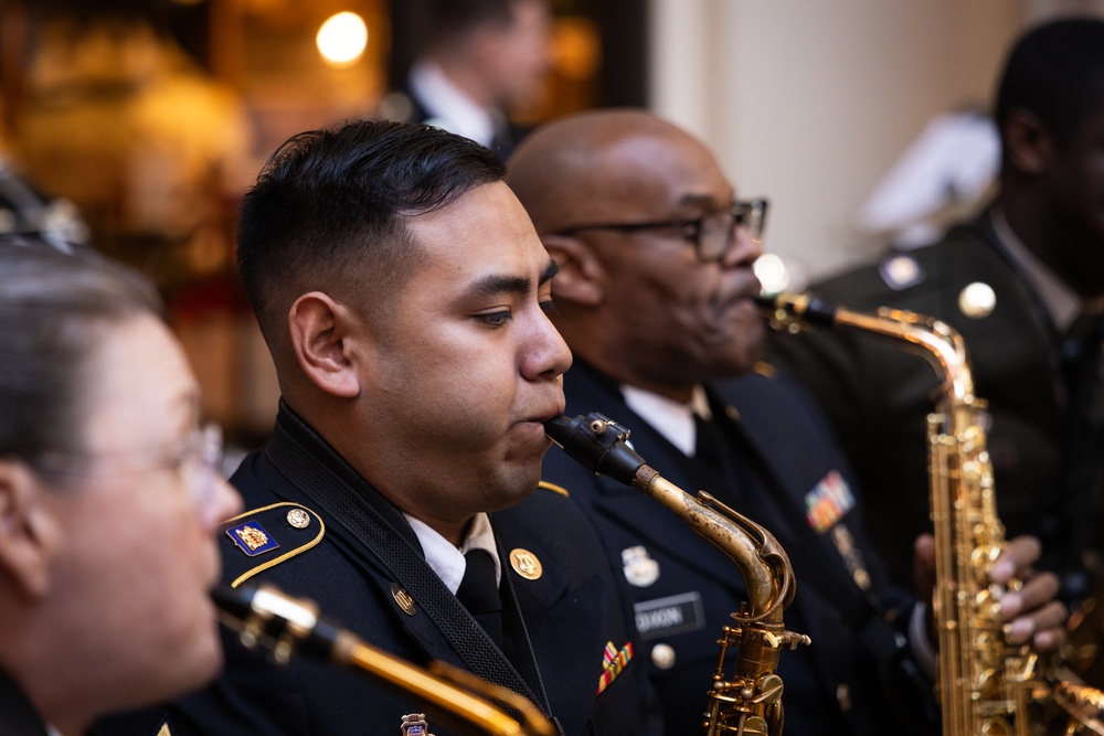 63rd Army Band performs at Bridgewater mall