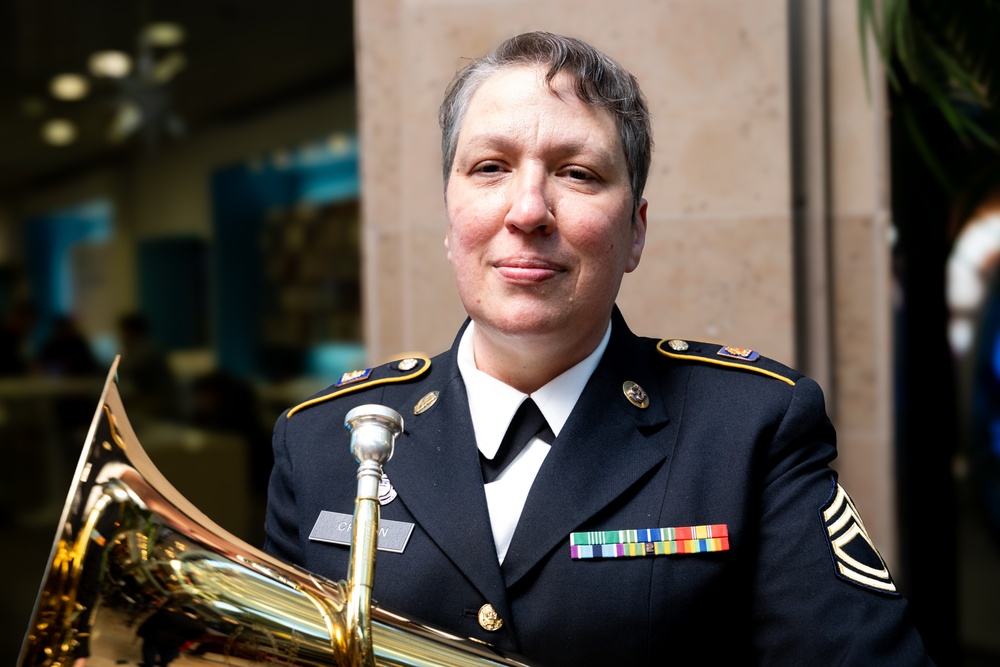 63rd Army Band performs at Bridgewater mall