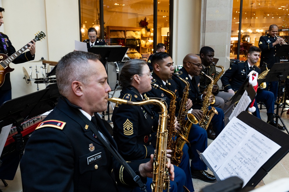 63rd Army Band performs at Bridgewater mall