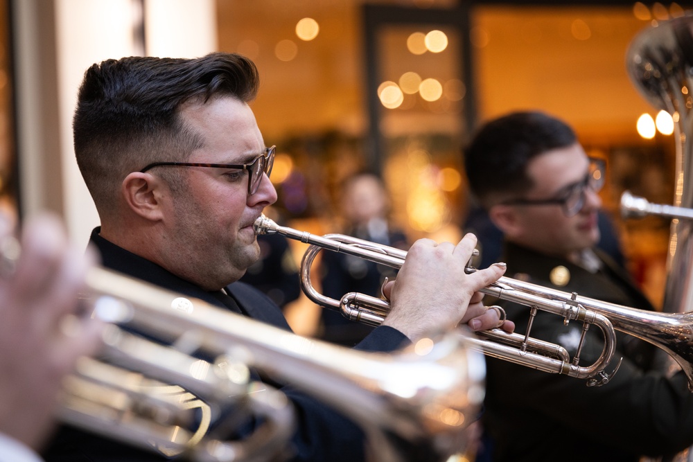 63rd Army Band performs at Bridgewater mall