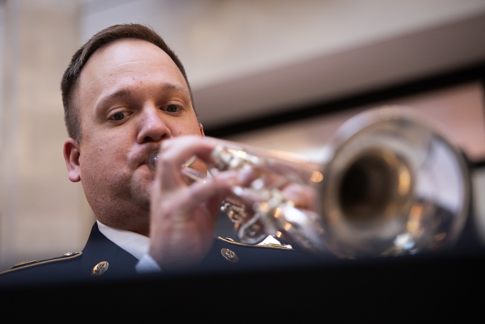 63rd Army Band performs at Bridgewater mall