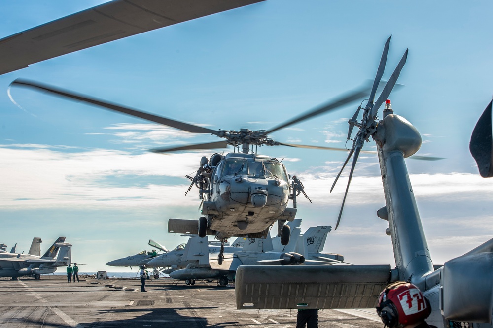 USS Carl Vinson (CVN 70) Conducts Routine Flight Operations in the South China Sea