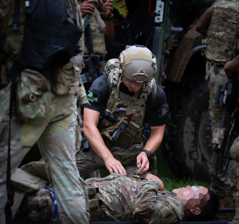 Soldiers from the 20th Specials Forces Support Group Conducts Rescue Training