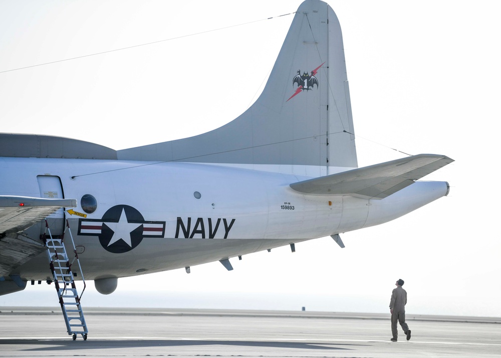 &quot;World Watchers&quot; Final Operational Flight of P-3 Orion