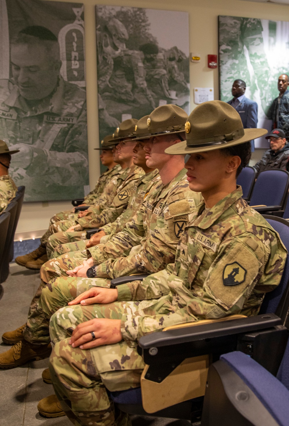 USAR Drill Sgt. Graduating Class 002-25