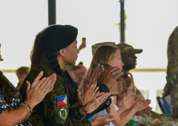 The world is not as big as it seems when paths cross through DLIELC