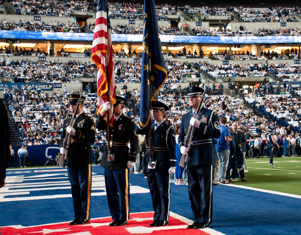 Hoosier Guardsmen support Salute to Service at Indianapolis Colts game