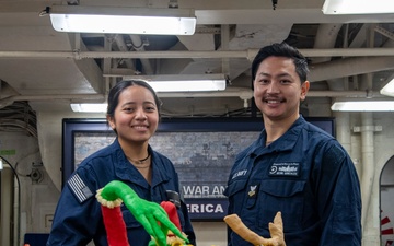 Holiday Meal aboard USS America (LHA 6)