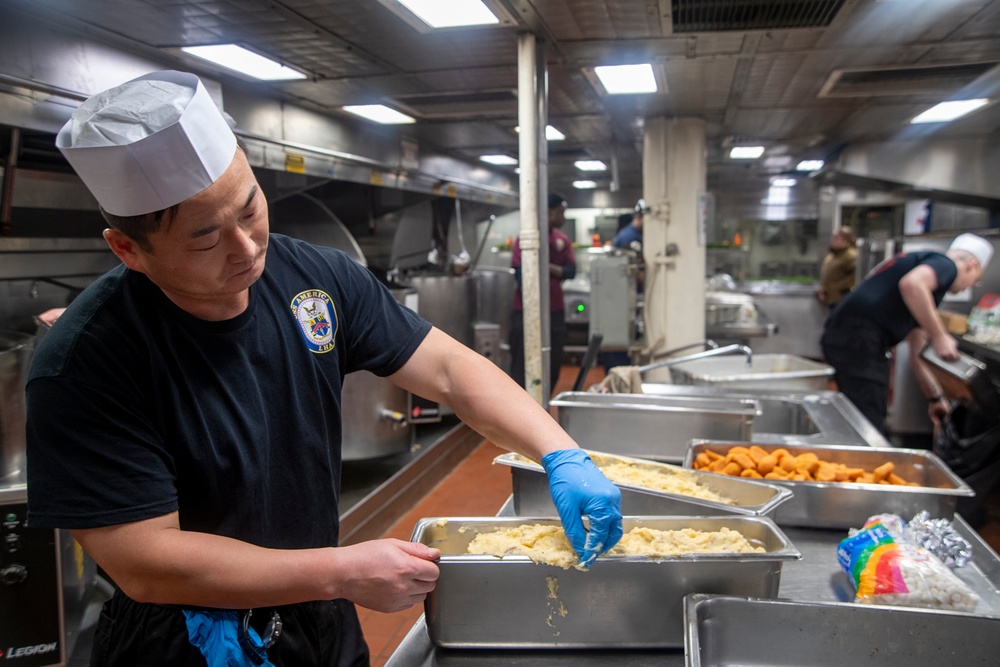 Holiday Meal aboard USS America (LHA 6)