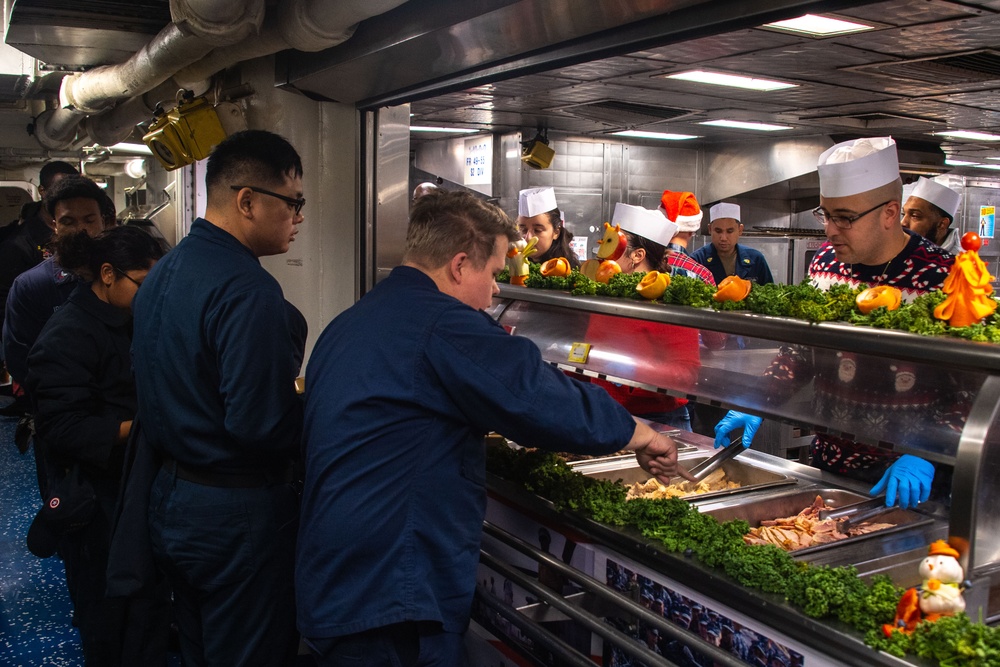 Holiday Meal aboard USS America (LHA 6)