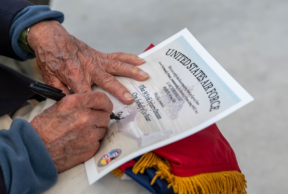 WWII veteran Ceo Bauer takes flight with U.S. Air Force