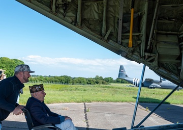 WWII veteran Ceo Bauer takes flight with U.S. Air Force