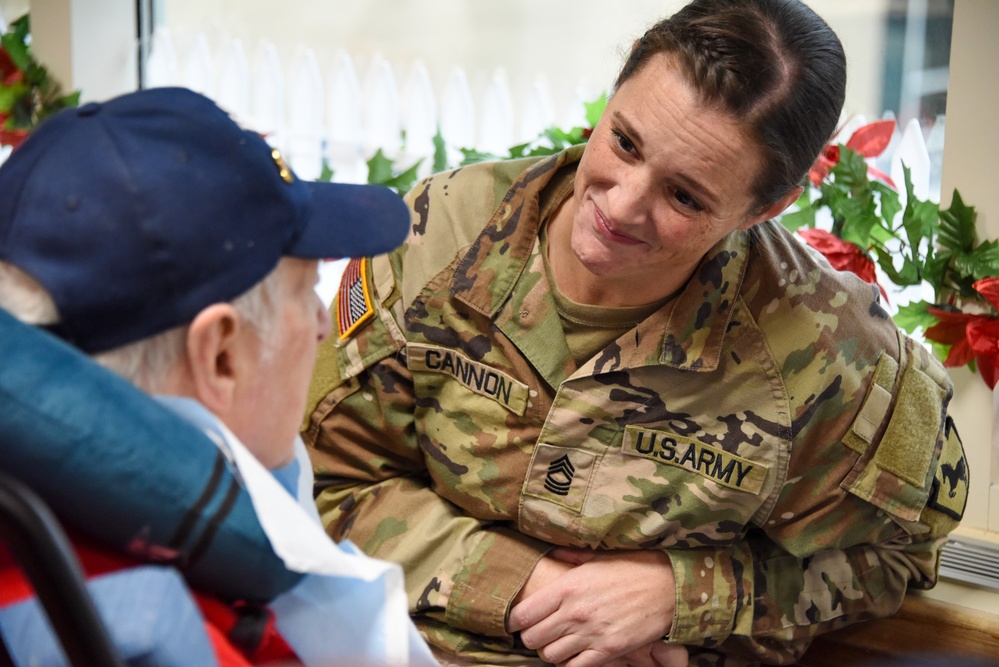 Holiday veterans center visit