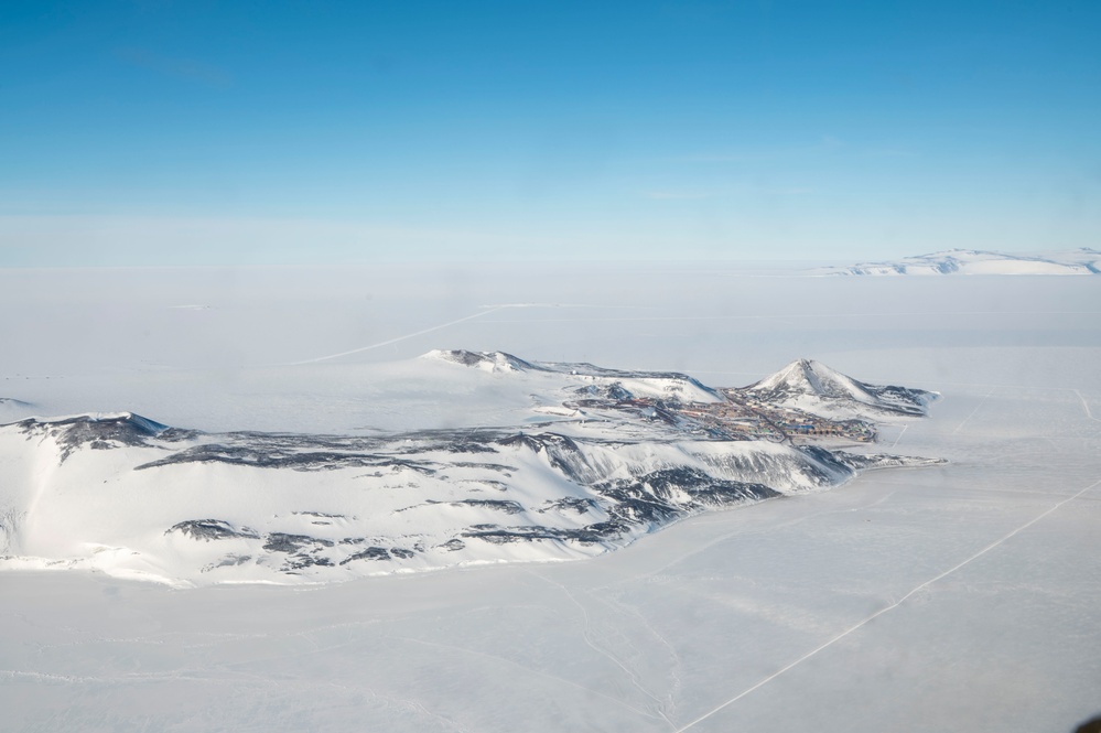 Antarctic Airlift: Operating on Ice