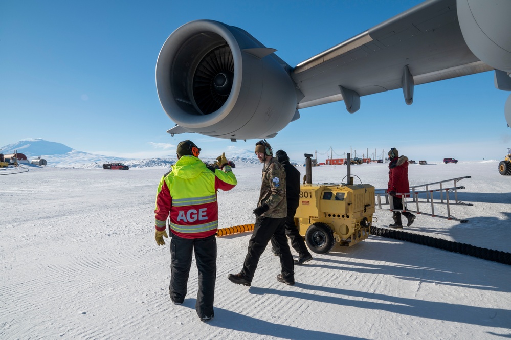 Antarctic Airlift: Operating on Ice