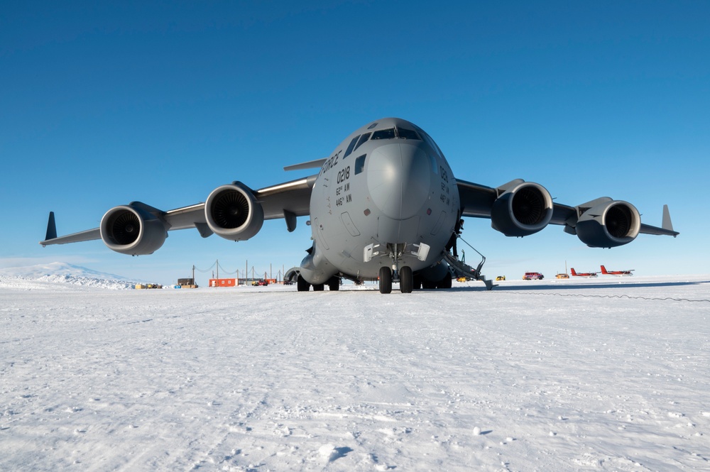 Antarctic Airlift: Operating on Ice