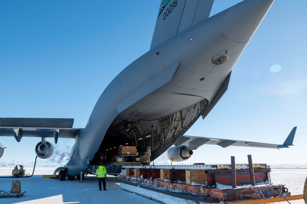 Antarctic Airlift: Operating on Ice