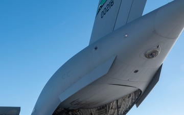 Antarctic Airlift: Operating on Ice