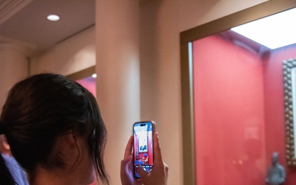 USS Ronald Reagan (CVN 76) Sailors visit the Ronald Reagan Presidential Library